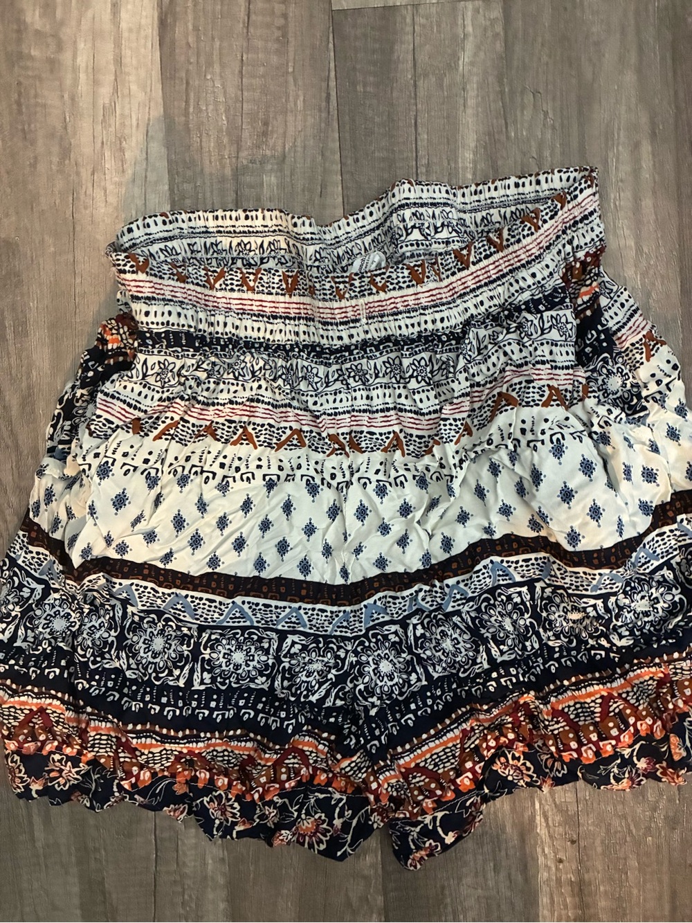 beachlunchlounge Boho Mini Skirt in Navy, White & Rust